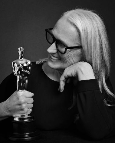 Photo of Jane Campion holding Oscar by Twitter @TheAcademy; Photographed by Luis Alberto Rodriguez